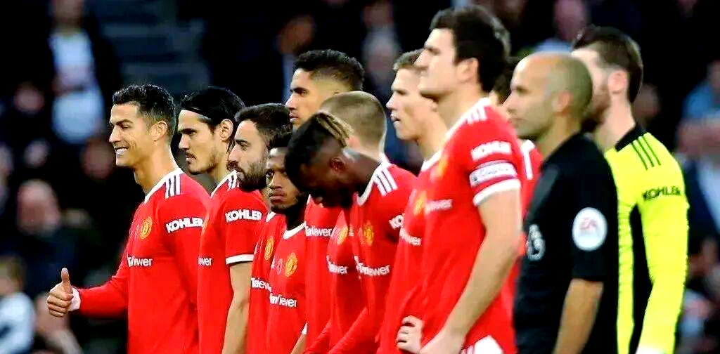 曼联逆转取胜，成功晋级欧冠淘汰赛