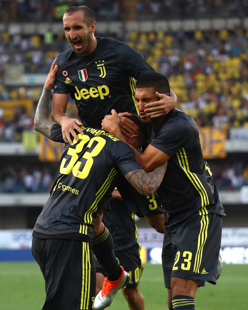 关于尤文图斯客场遭遇切沃逼平，遭遇暂停连胜的信息